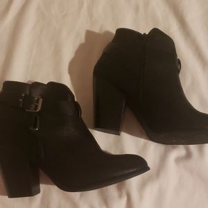 XOXO Booties